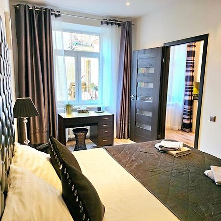 Modern 2 Bedroom Apartment In The City Centre Riga Dış mekan fotoğraf