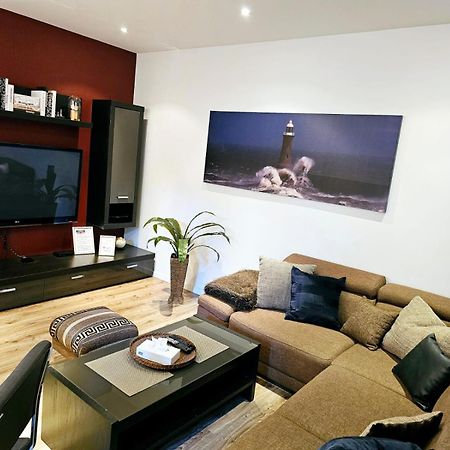 Modern 2 Bedroom Apartment In The City Centre Riga Dış mekan fotoğraf