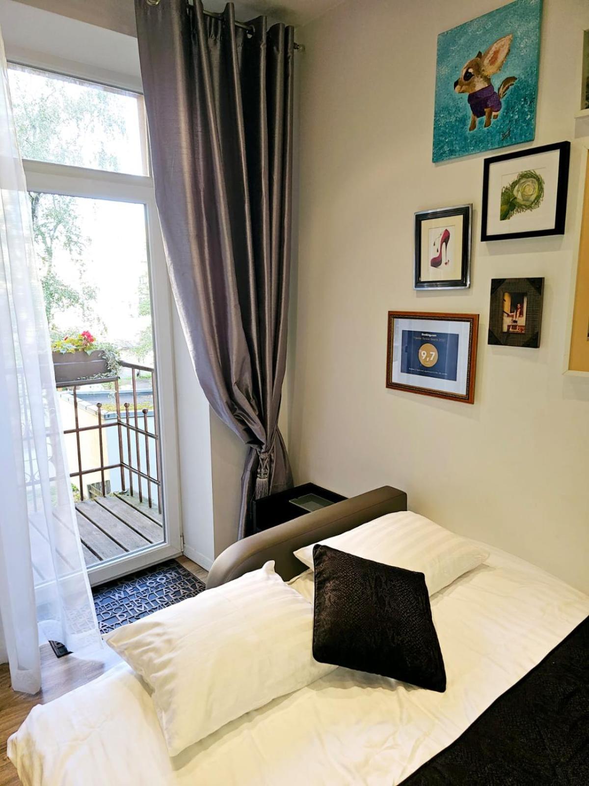 Modern 2 Bedroom Apartment In The City Centre Riga Dış mekan fotoğraf