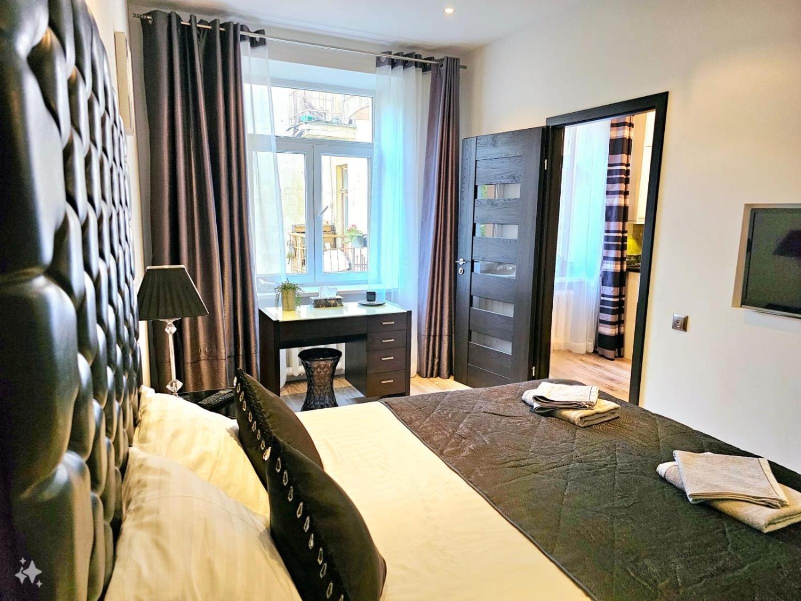 Modern 2 Bedroom Apartment In The City Centre Riga Dış mekan fotoğraf